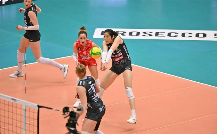 朱婷欧冠24分率队晋级四强 王媛媛欧联杯双杀晋