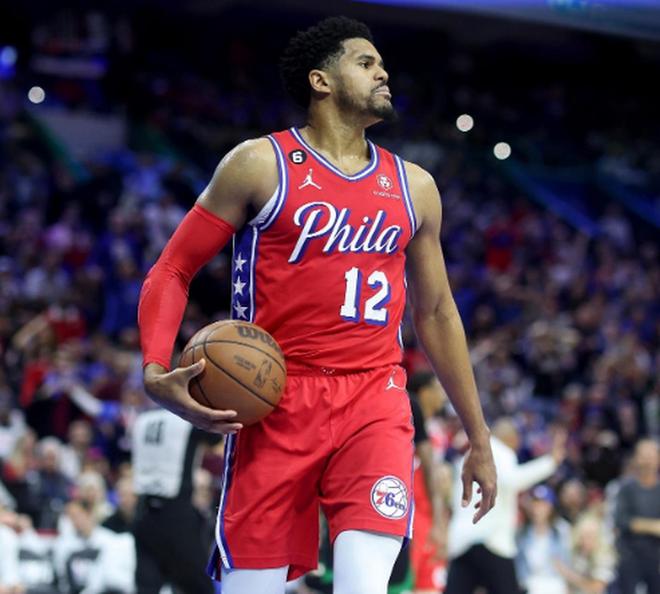 拒绝8000万豪赌成功 哈里斯豪取1.8亿顶薪